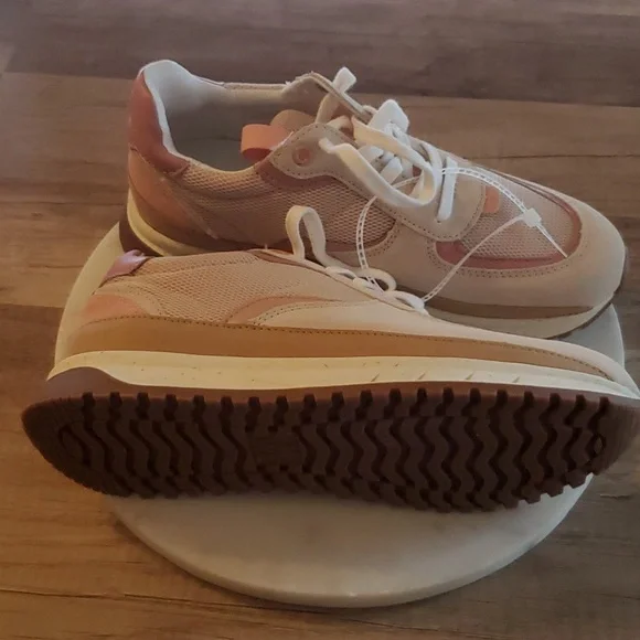 Madewell Sneakers - Picture 3 of 8